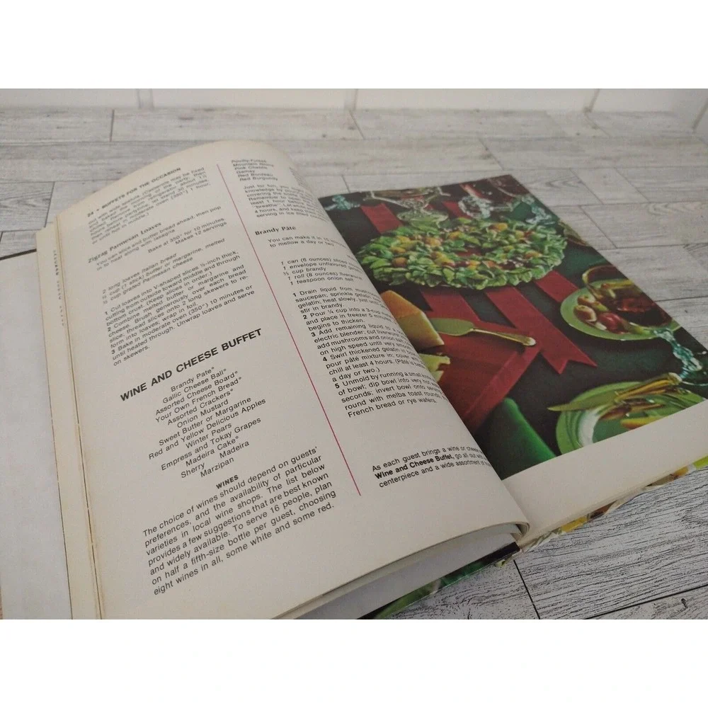 Family Circle Buffet Entertaining Cookbook 1978 Hardcover 96 Pgs Rockville House